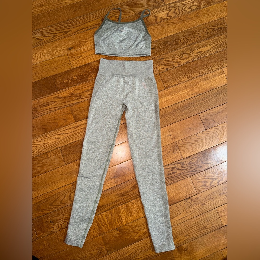 Gymshark Olive and Gray set
